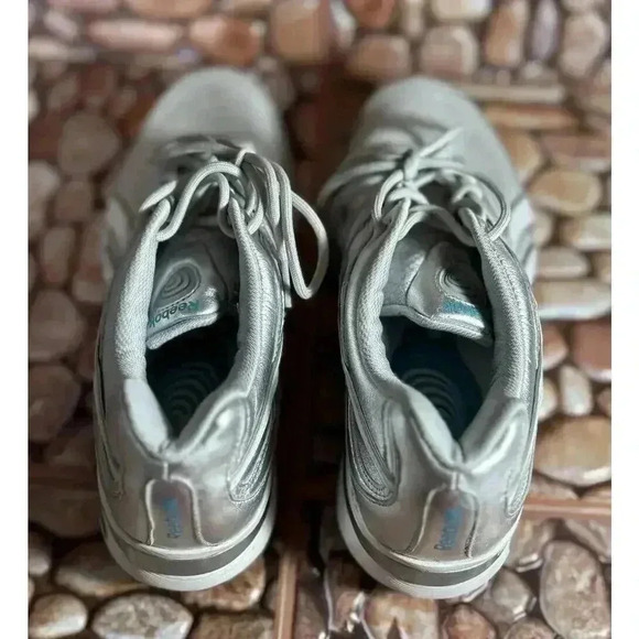 Reebok Easytone 10 Gray Silver Women’s Athletic Sneakers - Picture 10 of 16